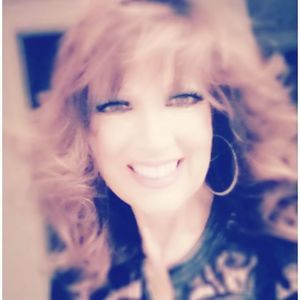 Meet your Posher, Janet